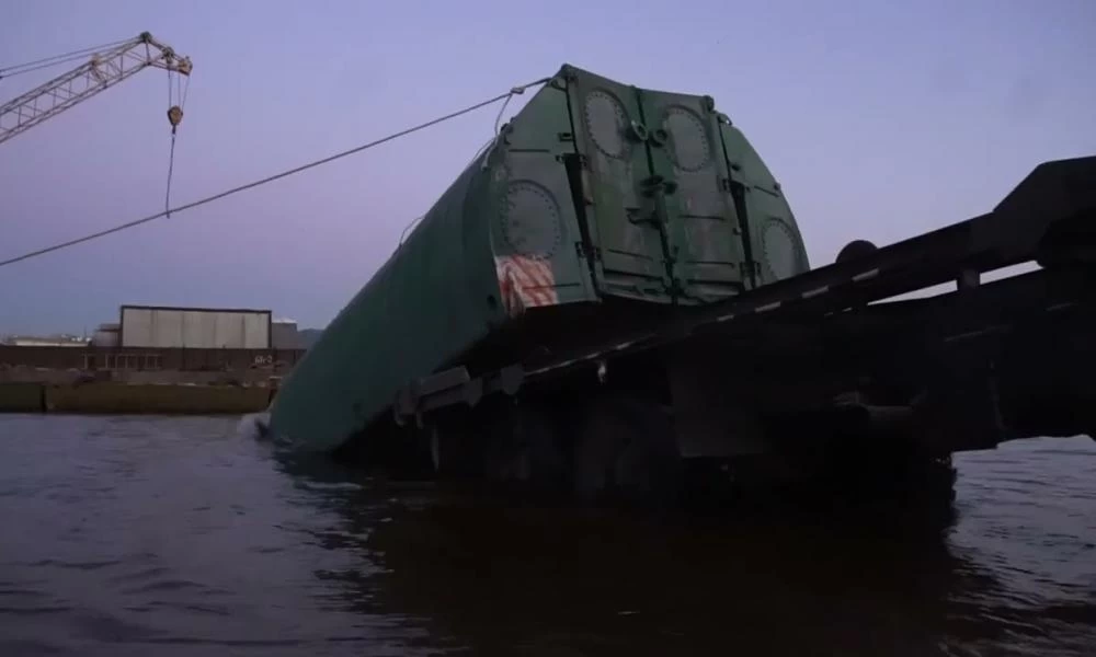 Ομάδα-δυναμίτης! - Το μηχανικό του ρωσικού στρατού έχτισε γέφυρα στο πι και φι - (Βίντεο)